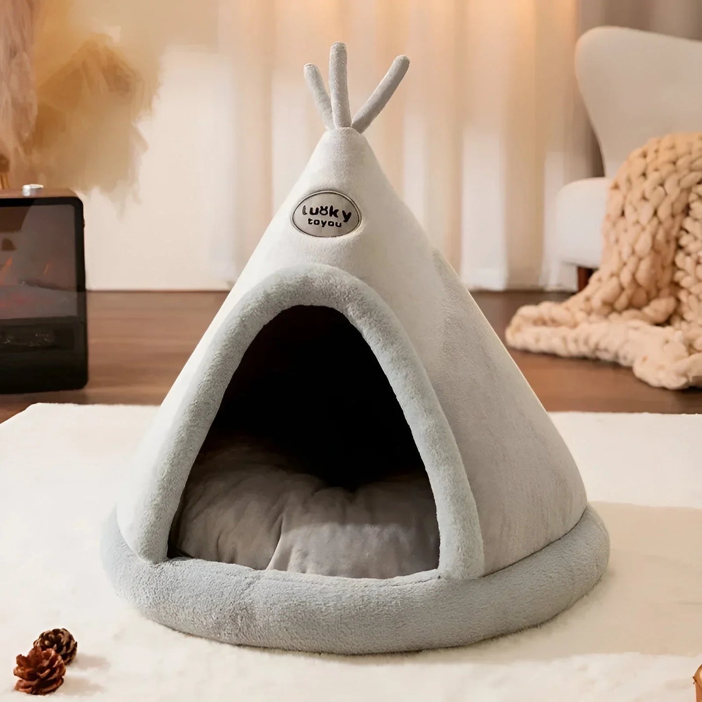 Hideaway Cave – Enclosed Cat Bed with Tipi Design
