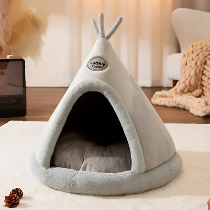 Hideaway Cave – Enclosed Cat Bed with Tipi Design