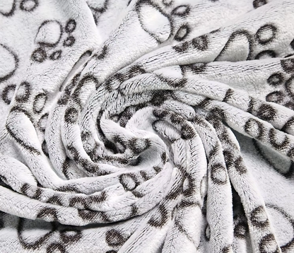 Bailey Blanket – Cozy Protection for Dogs