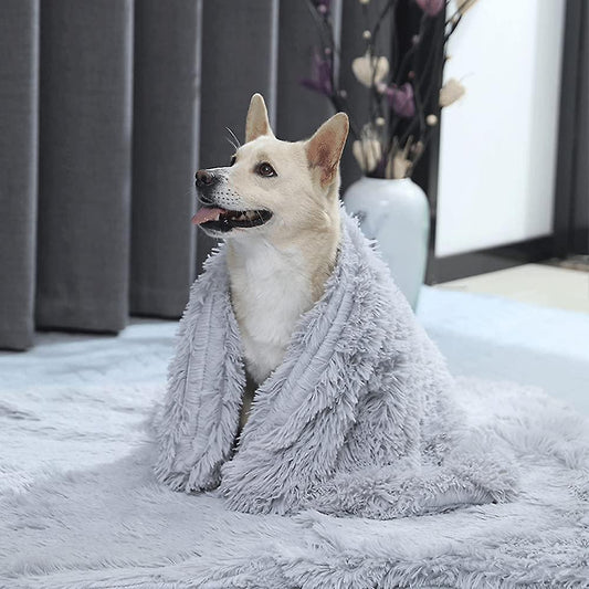 SnuggleHaven Blanket – Plush Dog Blanket for Warmth